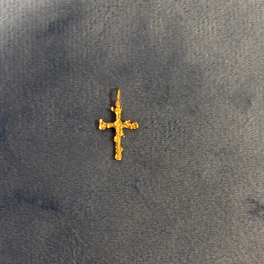 14k Gold Textured Cross Pendant Charm